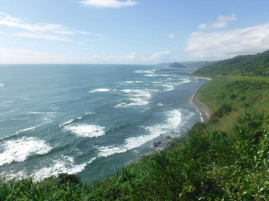 Panoramic Ocean Vistas