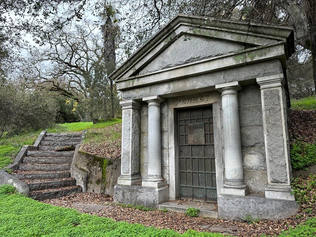 Santa Rosa Rural Cemetery, Santa Rosa CA. Feb.2024.