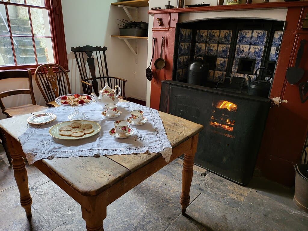 Holst Victorian House kitchen
