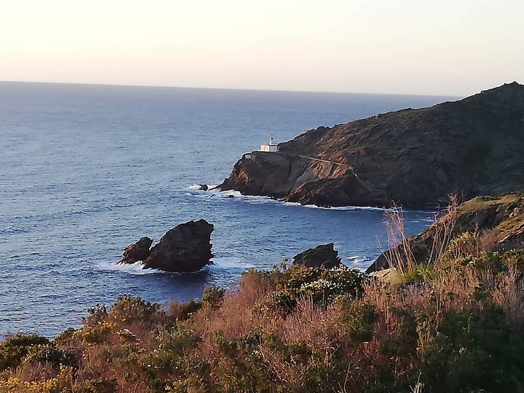 Rocky Headland Trail