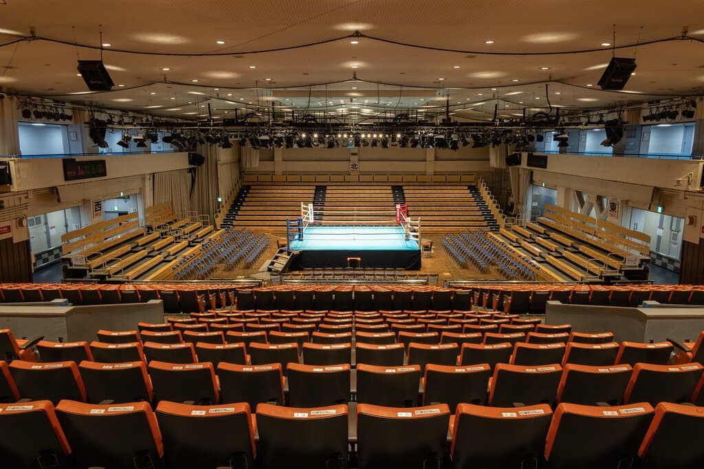 後楽園ホールは1962年の開場以来、ボクシングやプロレスを始めとする日本の格闘技を支え続けてきた「聖地」です。