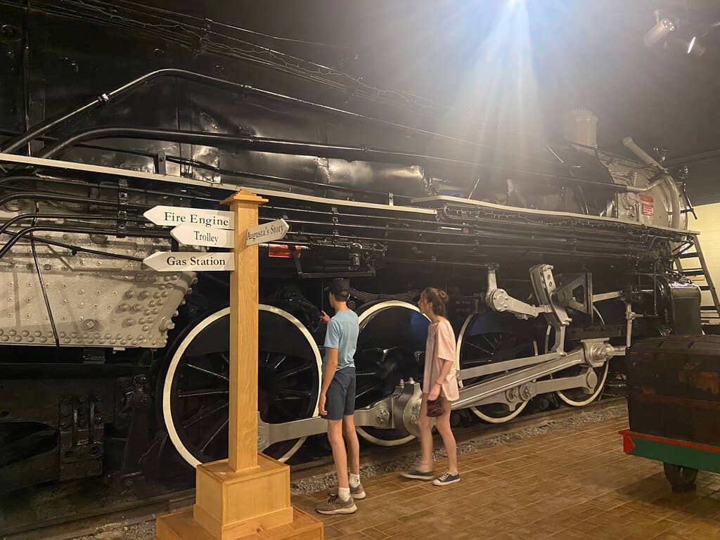 Guided Canal Boat Tours