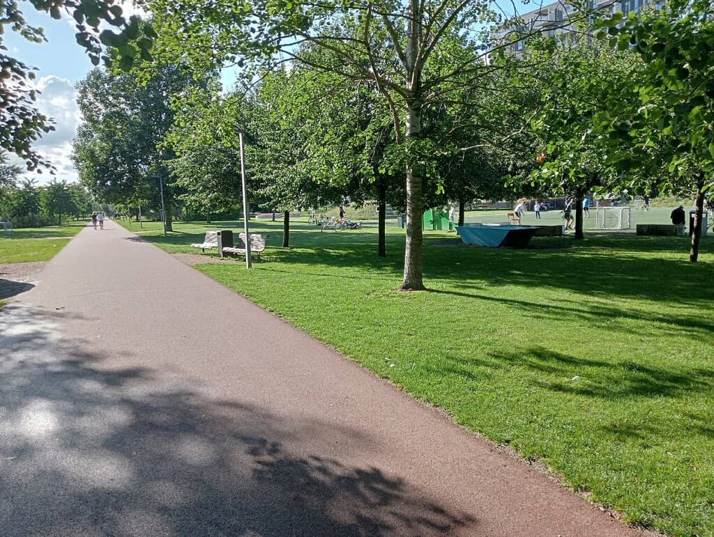 Harborfront Cafes and Restaurants