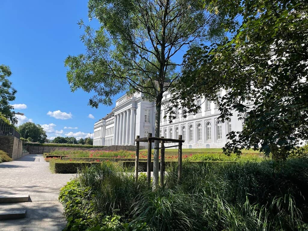 Hofgarten's Serene Beauty