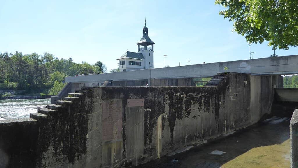 Kuhsee Lakeside Leisure