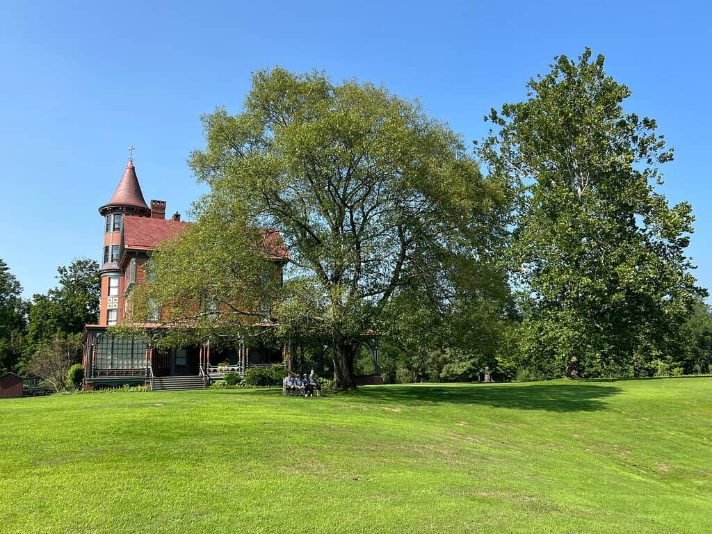 The Queen Anne Mansion