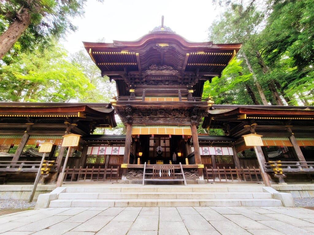 諏訪大社 下社 春宮 境内