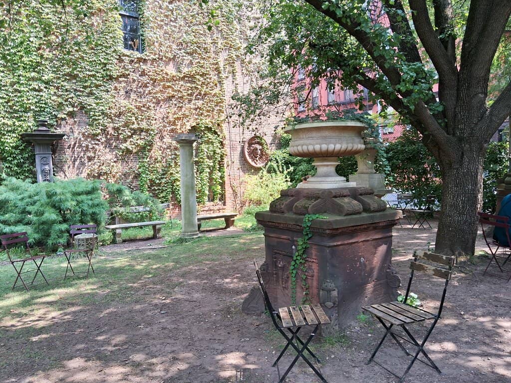 Peaceful Seating Nooks