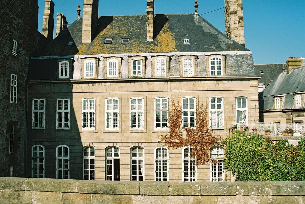 Façade