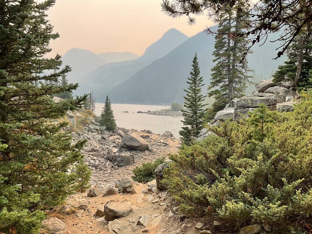 Panoramic Mountain Views