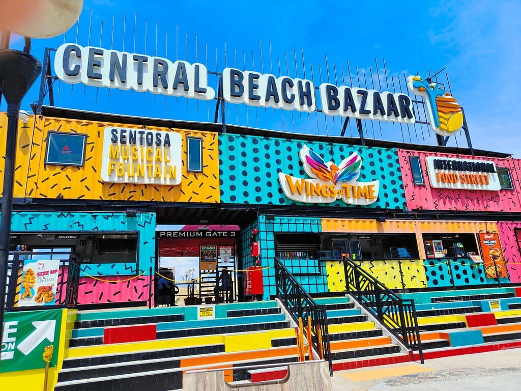 Explore the Central Beach Bazaar