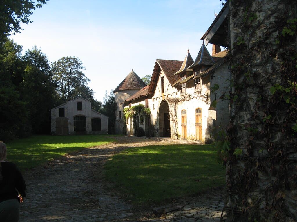 The buildings around Devil Dog Fountain.