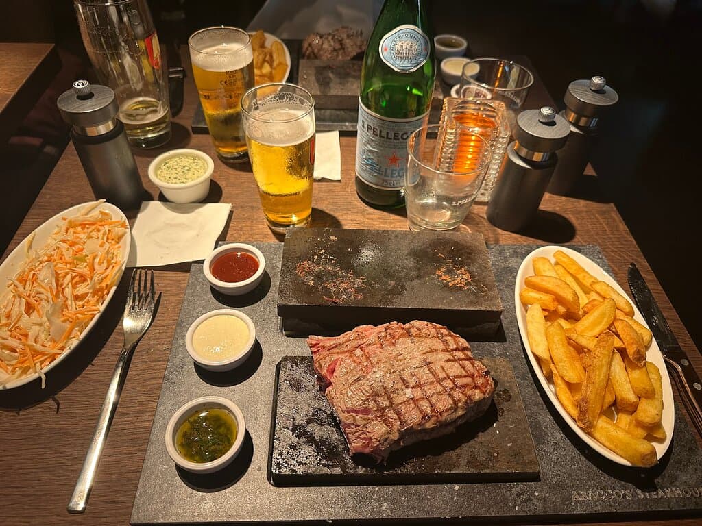 Rib eye Delmonico 500g mit coleslow side order