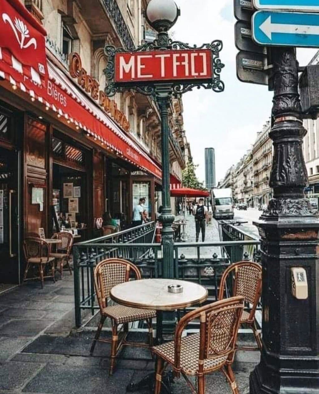 RUE DE RENNES PARIS