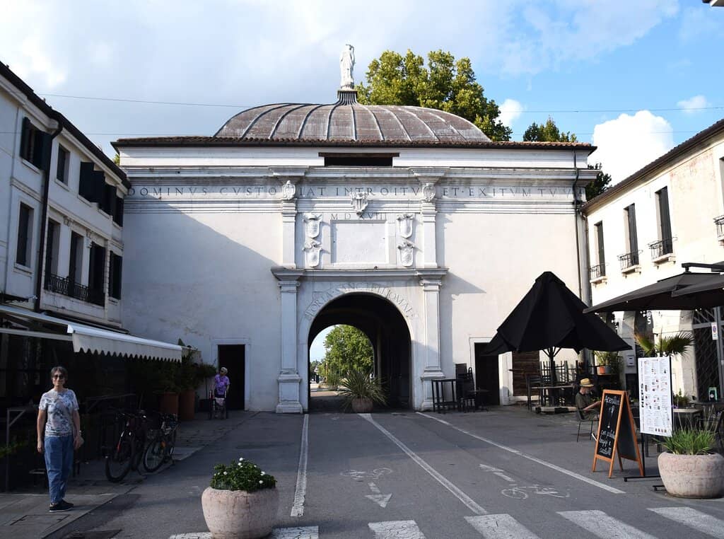 Gateway to the City Center