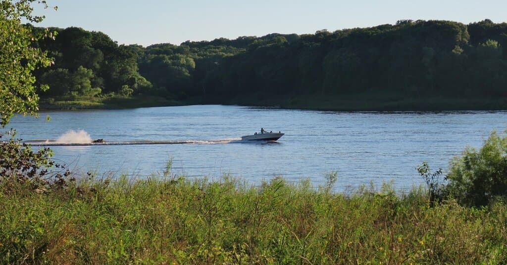 Coralville Lake offers over 5,000 acres of water for pleasure boating and water-skiing. Boat ramps for registered campers are located in West Overlook and Sugar Bottom Campgrounds and Sandy Beach Day Use Areas. Boat ramps for non-campers are located at Mehaffey Bridge, West Overlook Day Use, and Sandy Beach Day Use. The Tailwater East campground has a boat ramp for access to the Iowa River below the dam. There is a fee to use these areas. See our website for more information.