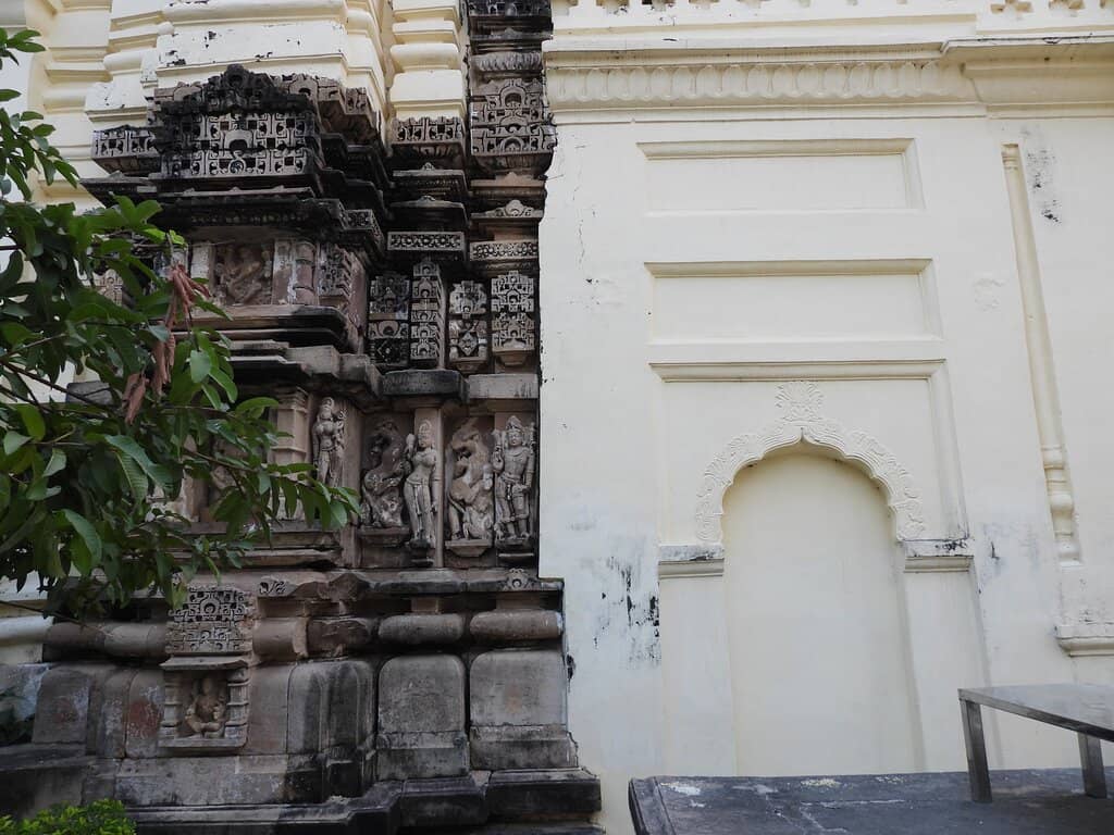 Intricate Architecture