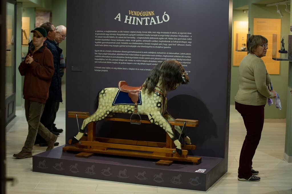 Retro Shop & Restaurant Recreations