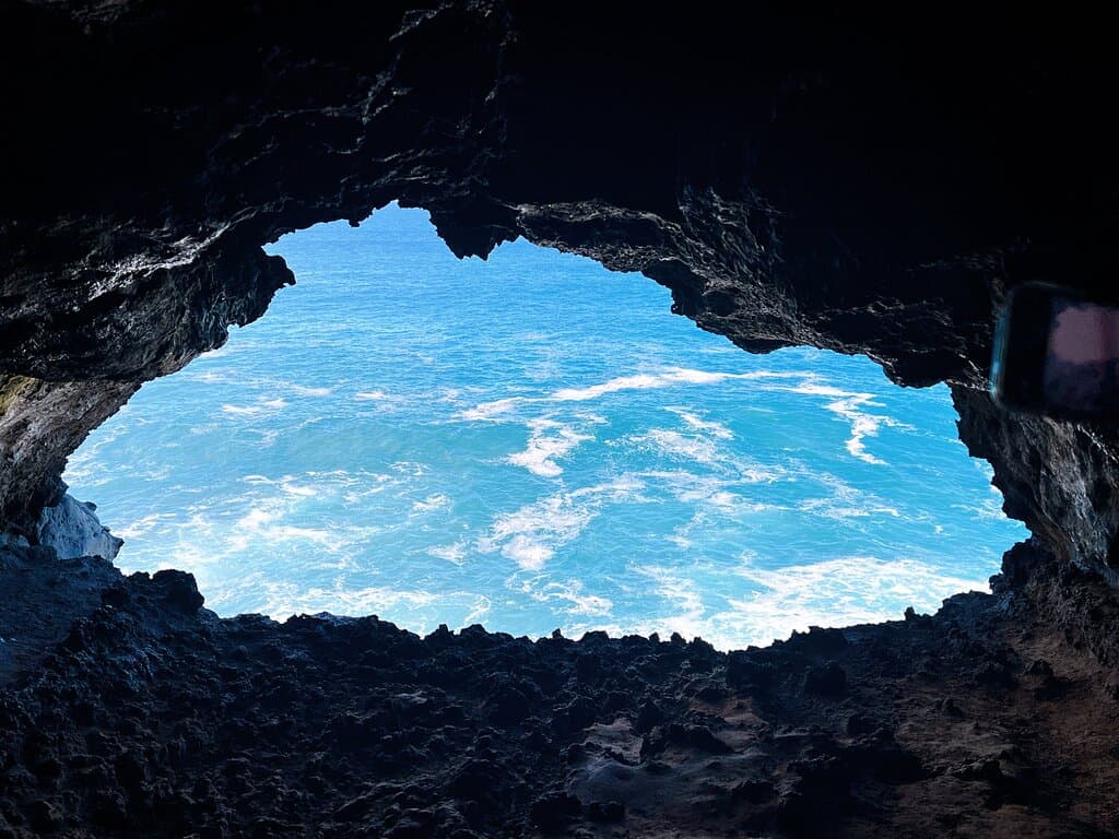 【智利-Easter Island】復活節島上著名的天然洞穴景點 | VAI AMEI | Ana Kakenga
BLOG:https://jkaln4869.pixnet.net/blog/post/36709481