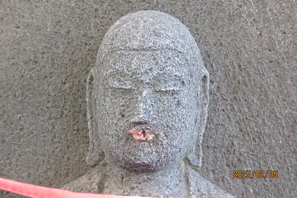 Grave of Wakamurasaki