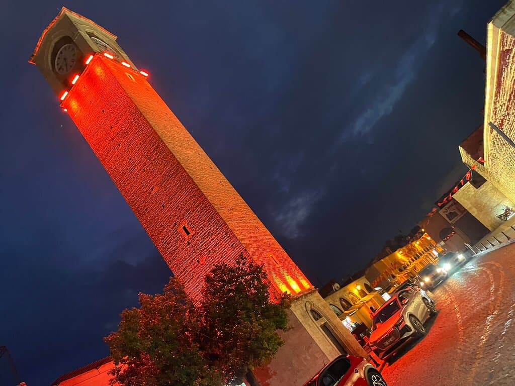 Tarihi saat caddesi