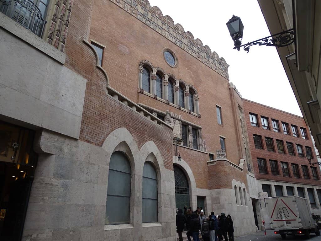 Vibrant Jewish Quarter