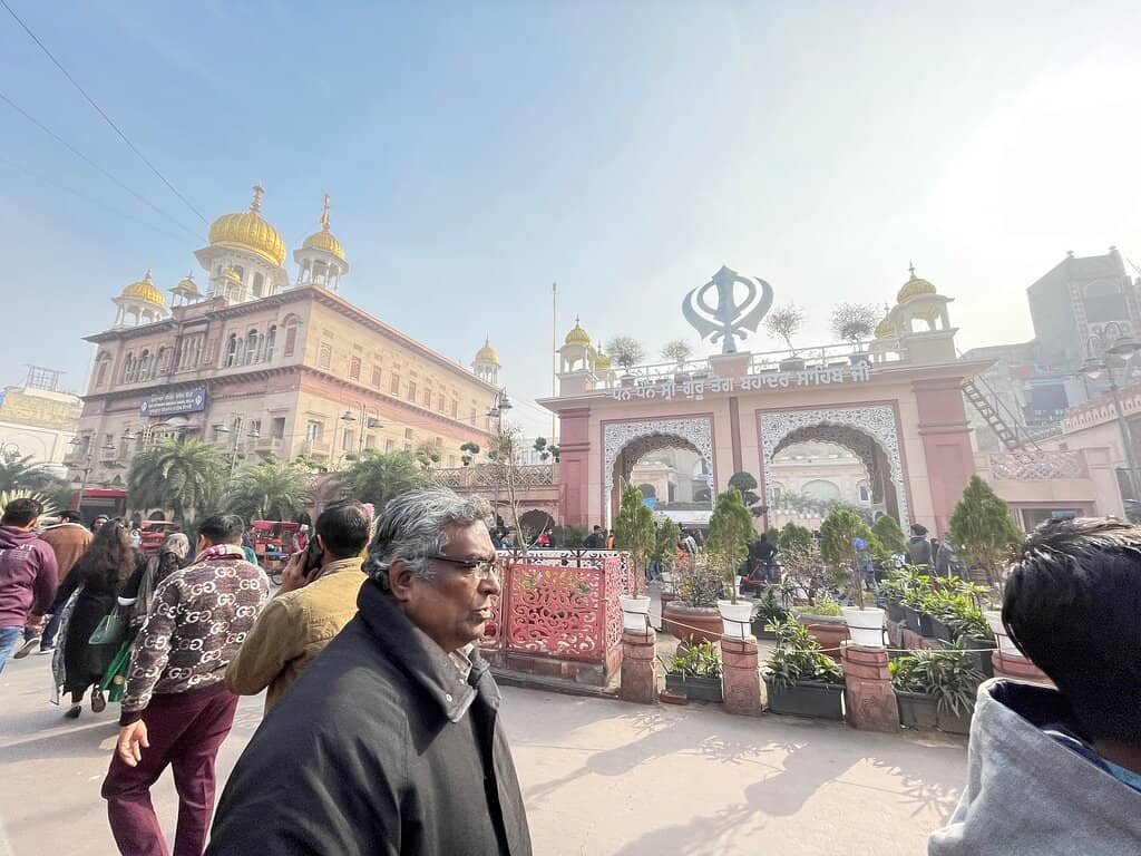 Langar (Community Kitchen)