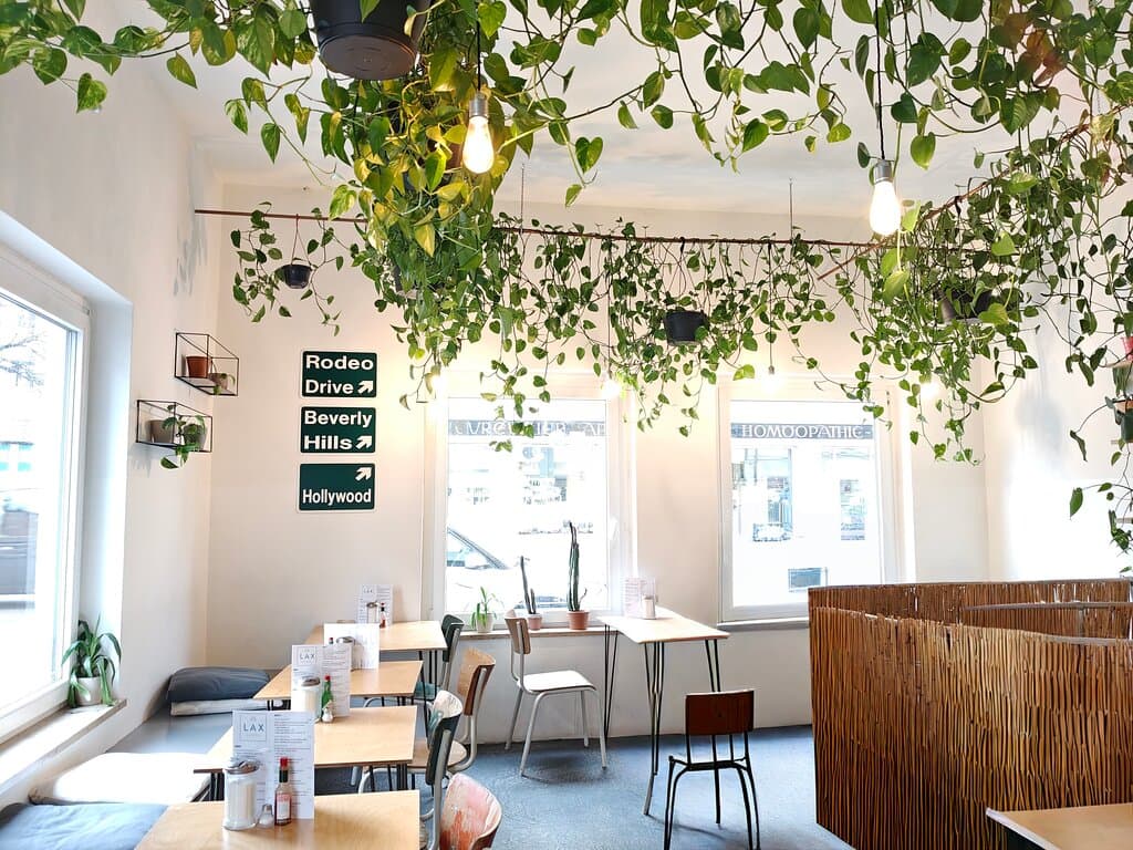 LAX Eatery