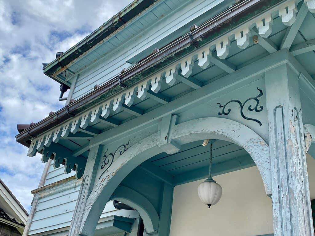 Traditional Teahouses