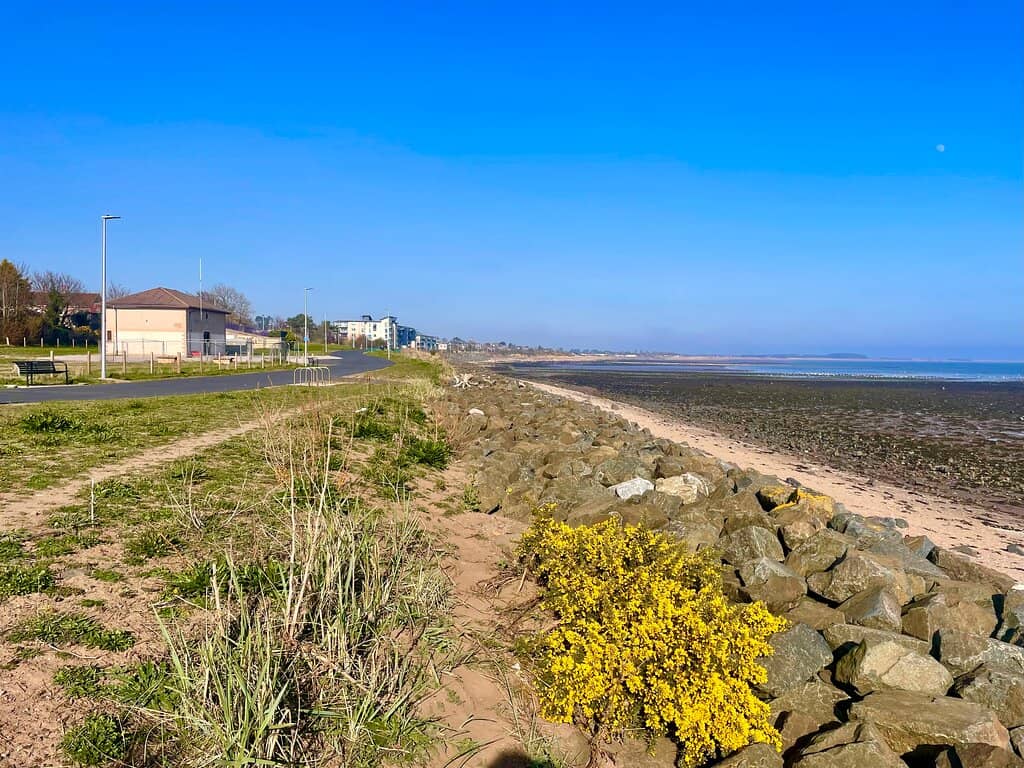 Views of Barry Sands Lighthouses