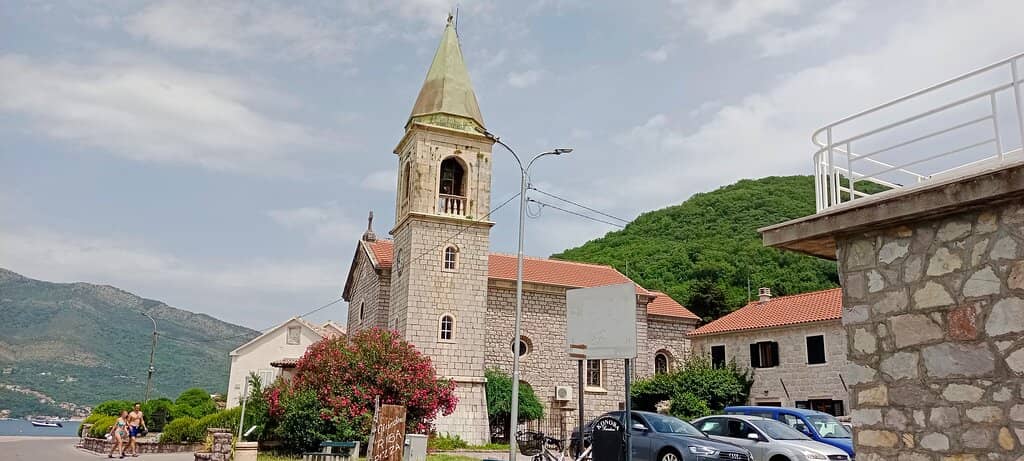 Nature's Tranquil Escape