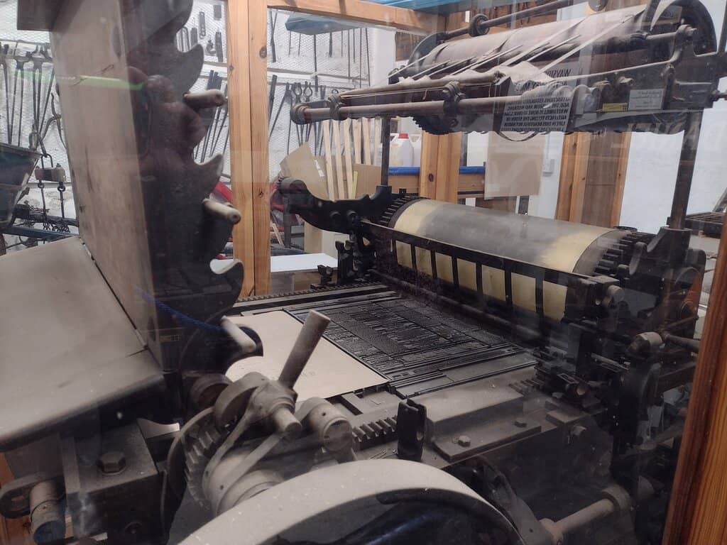 Local Life & Industries