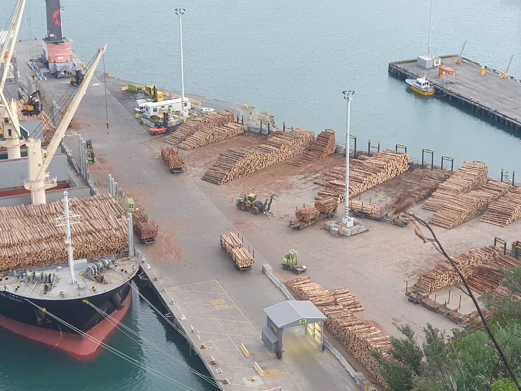 Port Activity Spectacle