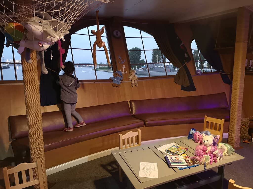 Engaging DJ and Crew