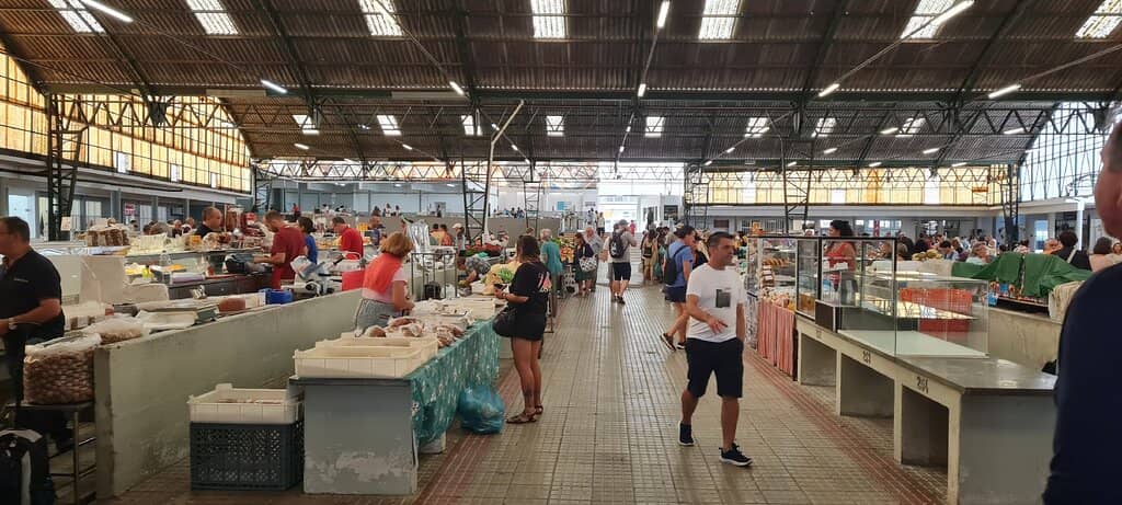 Authentic Local Atmosphere