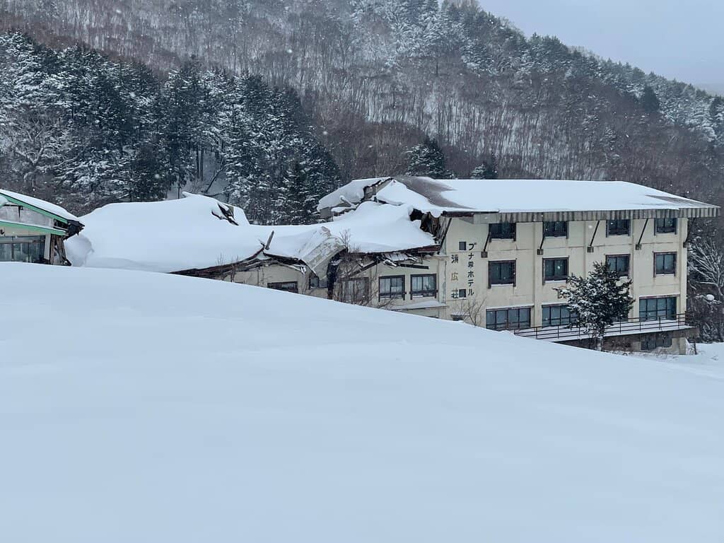Panoramic Mountain Views