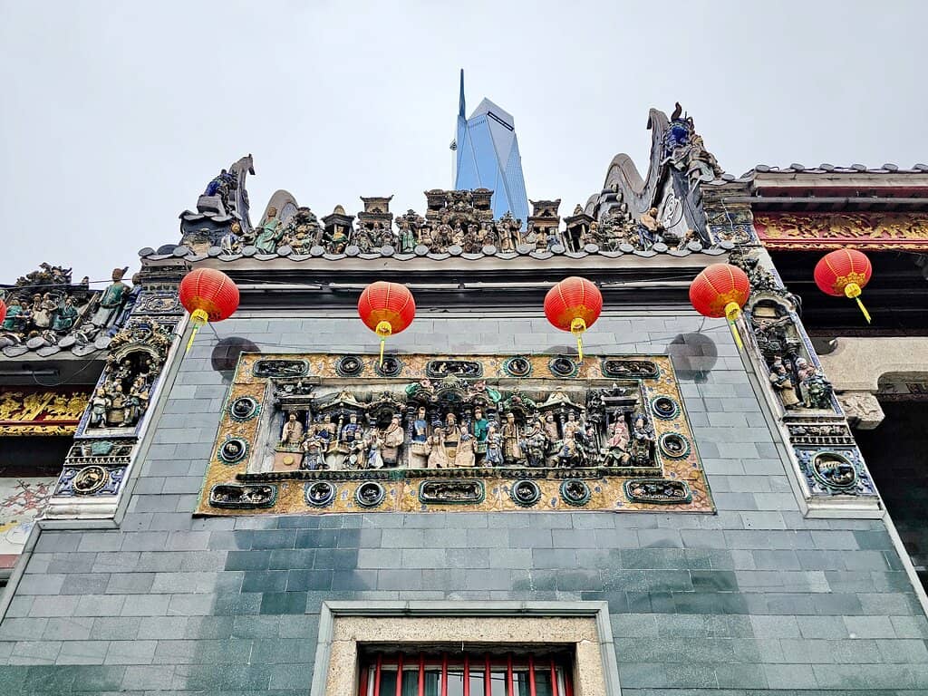 Gilded Carvings & Murals