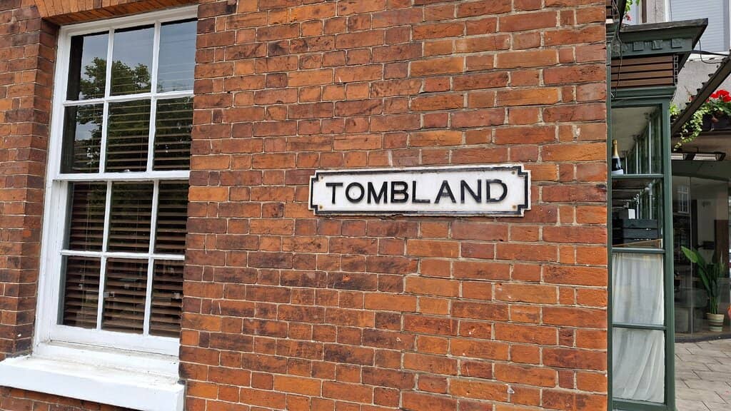 Tombland Alley