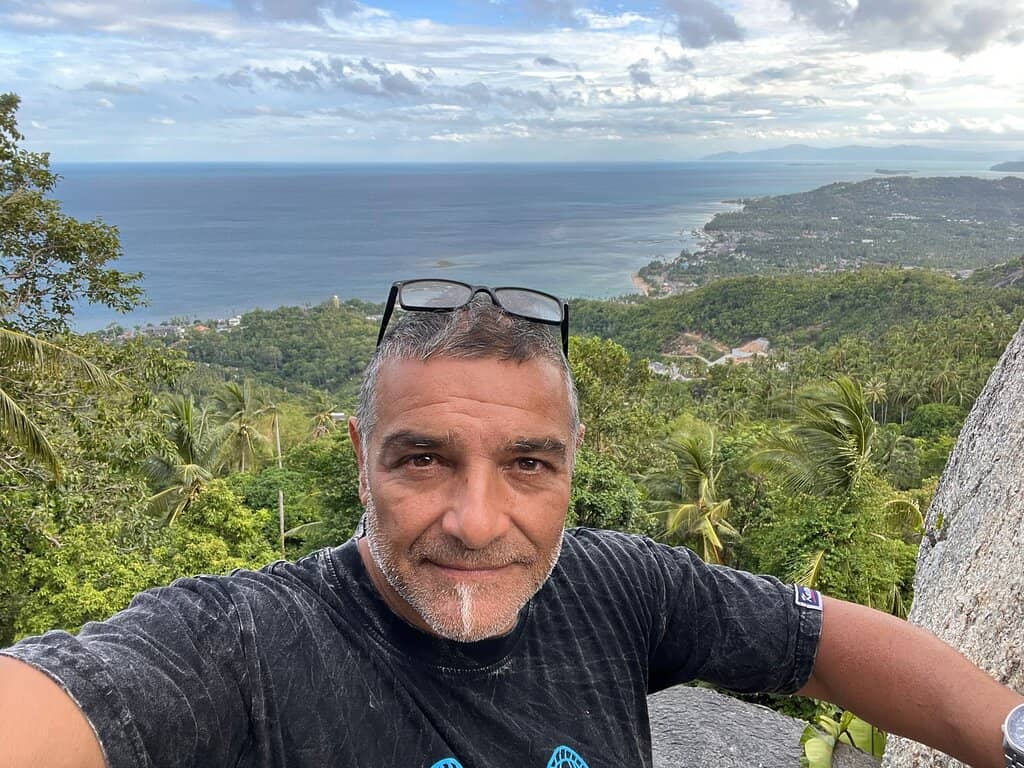 Panoramic Island Views