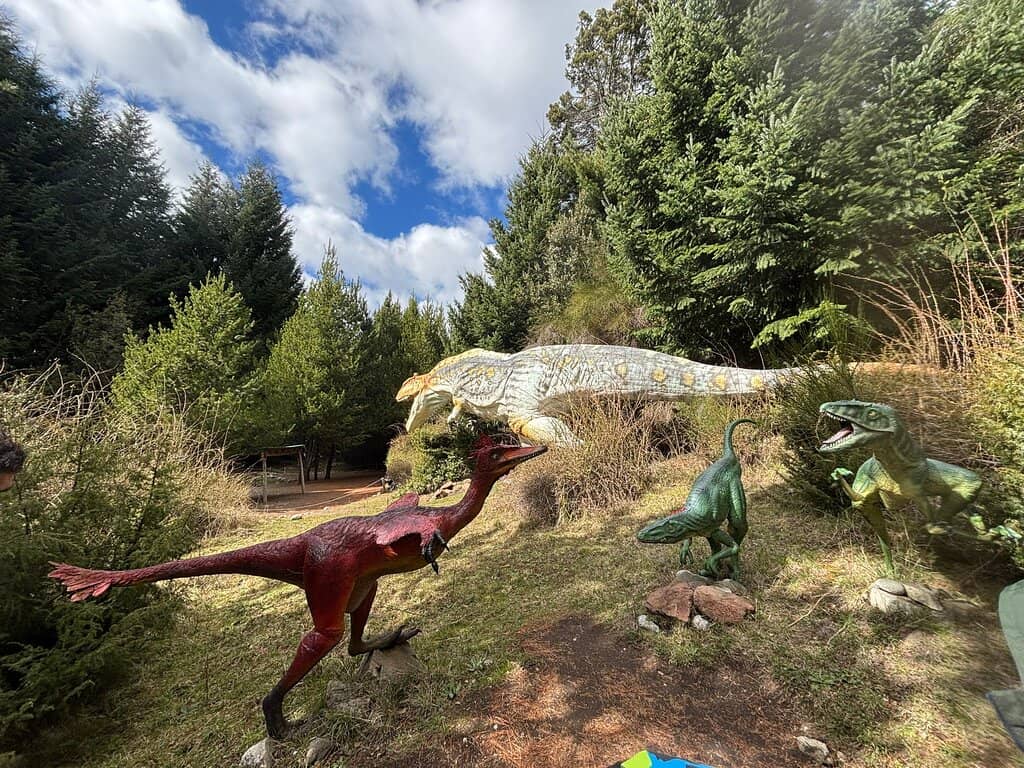 Life-Sized Dinosaur Replicas
