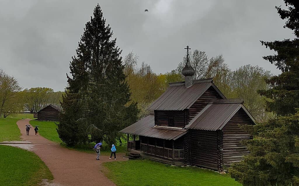 Farmhouses and Banya