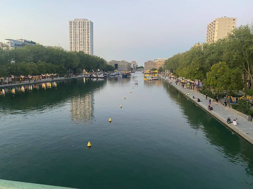 Riverside Picnics & Apéros