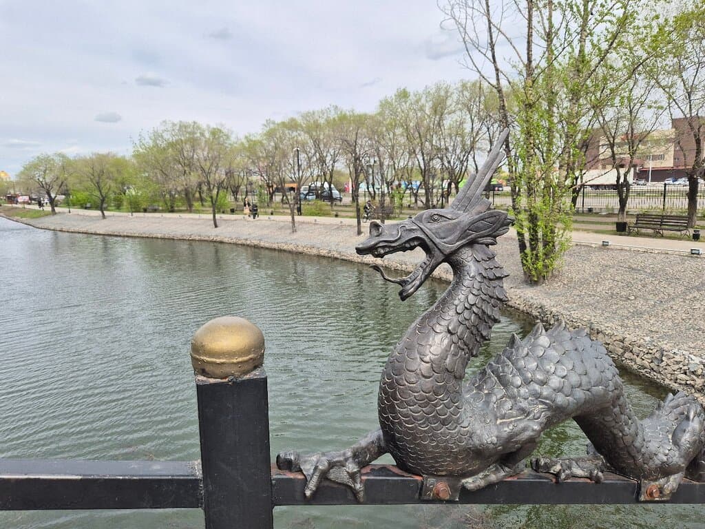 Парк Дружбы весной