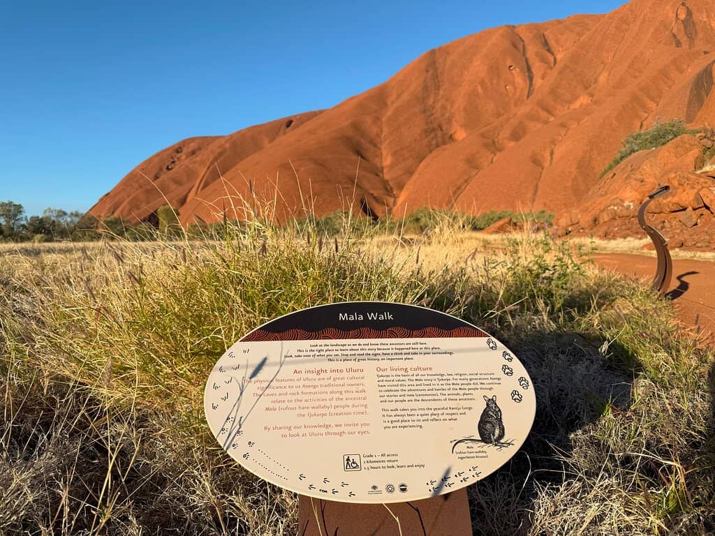 Uluru Base Walk