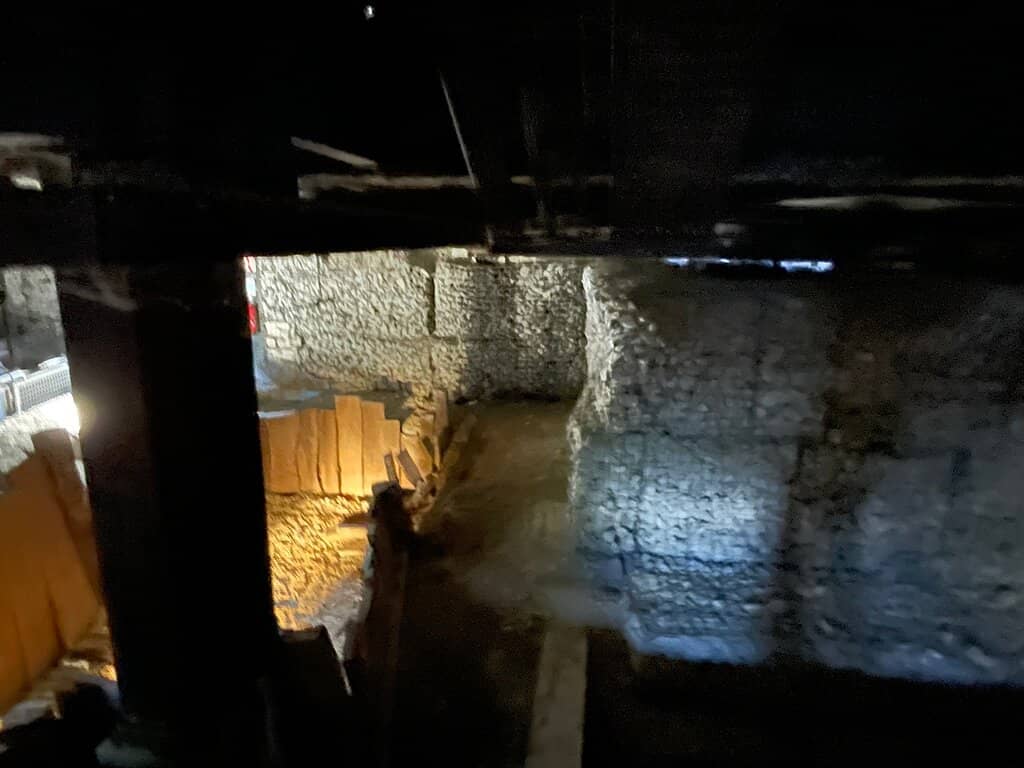 Underground Chambers