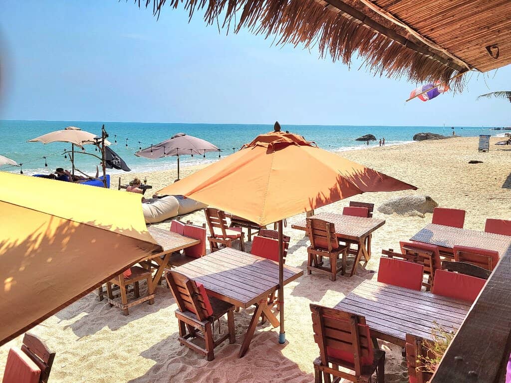 Lamai Beach's Serene Shores