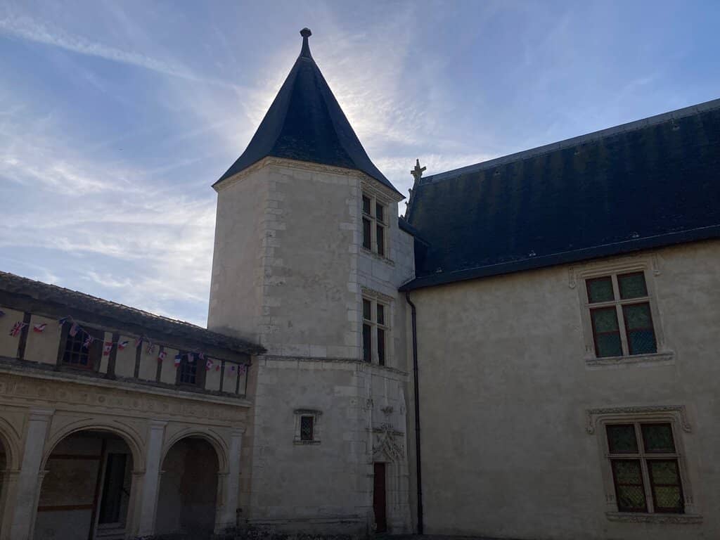 Island History & Inhabitants