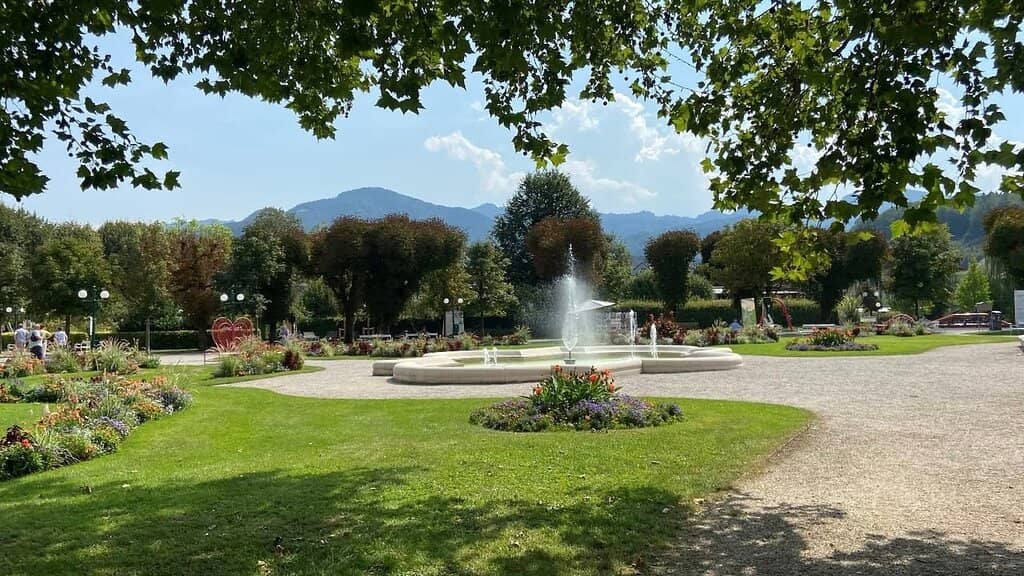 Illuminated Fountains