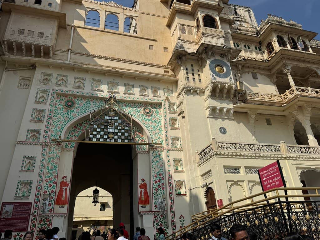 Panoramic Lake Pichola Views