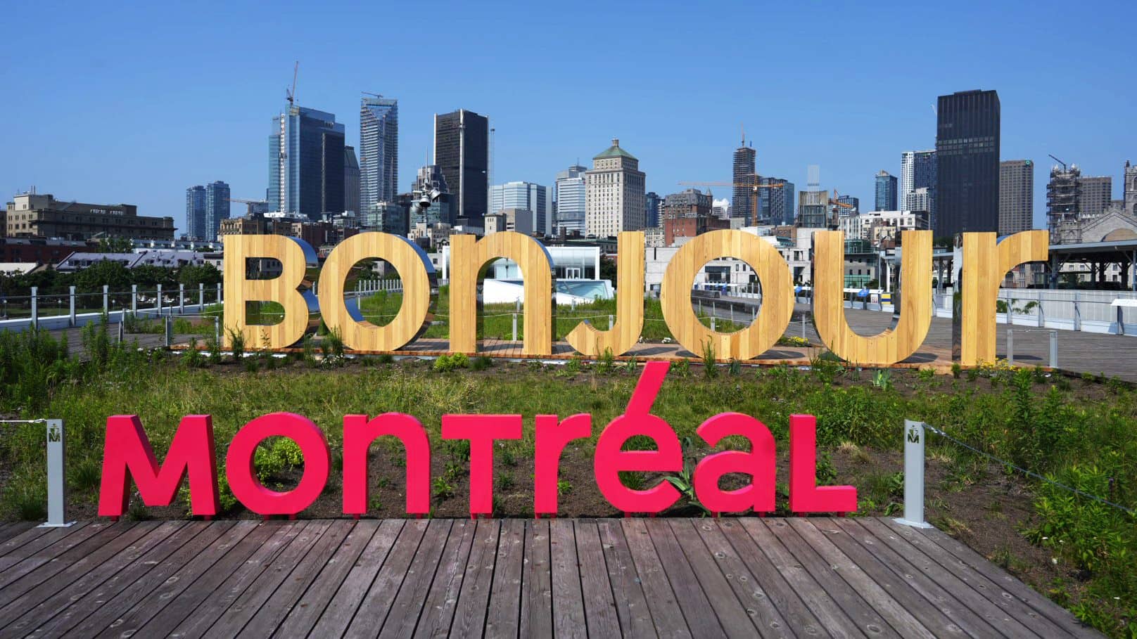 Bonjour Montréal Sign